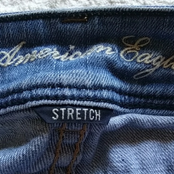 American Eagle size 4 Jean shorts - Picture 3 of 3